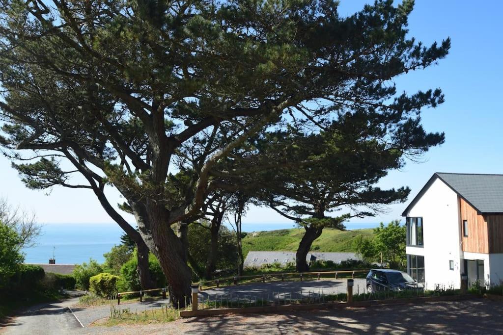Flat 1 High Tide House, Mortehoe - Beautifully Designed Ground Floor Flat With Sea Views And Garden מראה חיצוני תמונה
